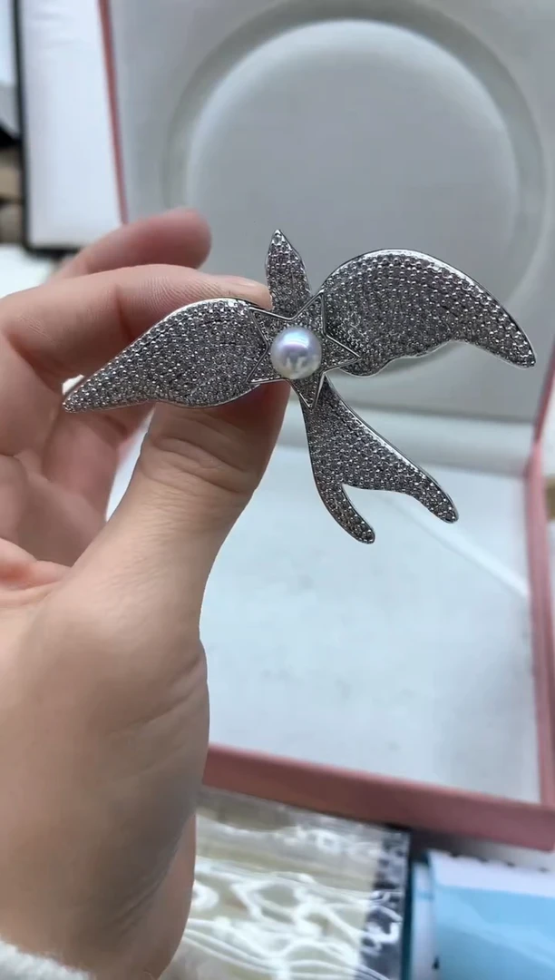 未镶嵌胸饰海水珍珠多样性发其一