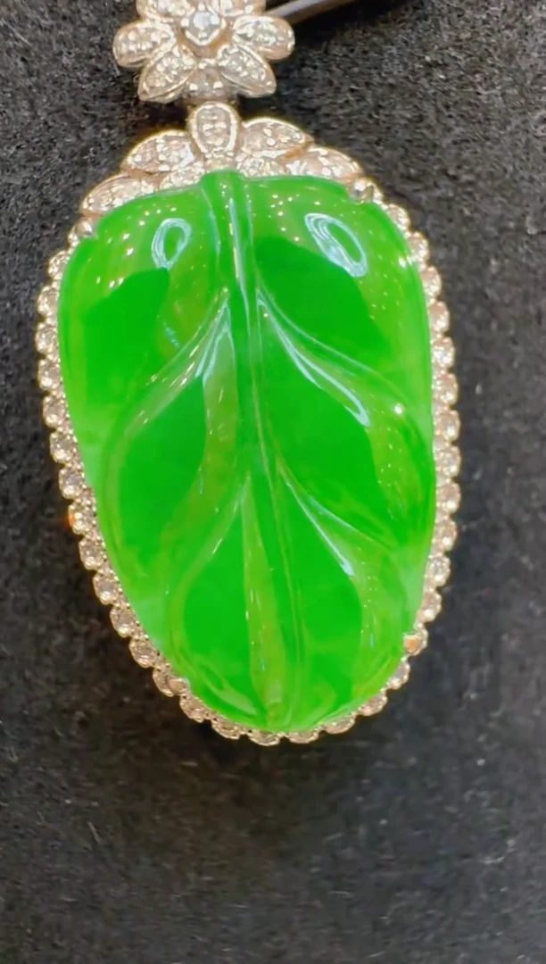 吊坠(不含链)18K金镶嵌翡翠多样性团购发一件