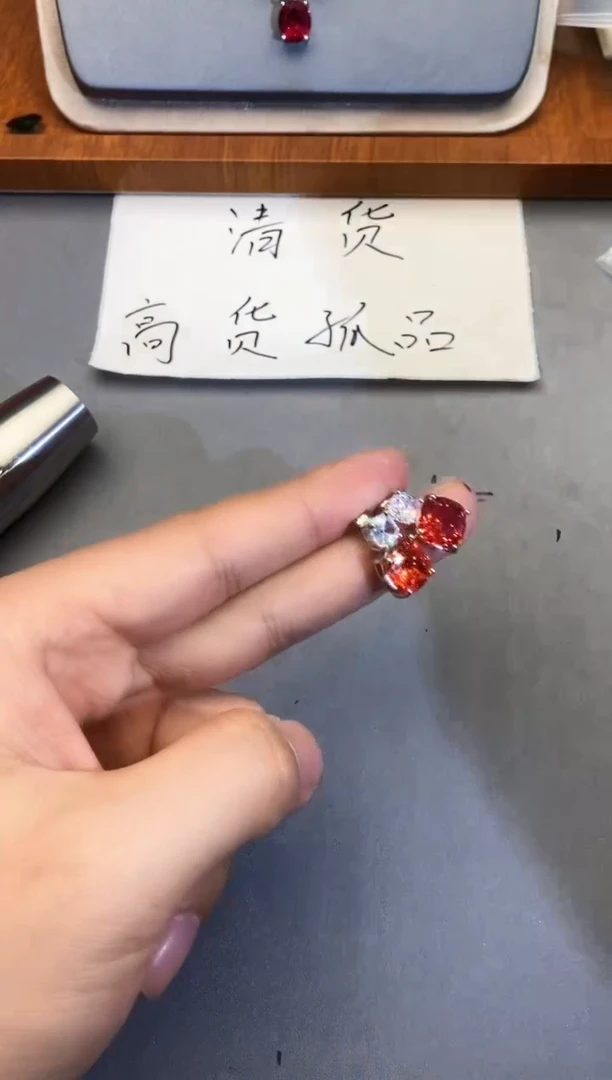 【闪购商品】石英质玉珠宝奇石合金1