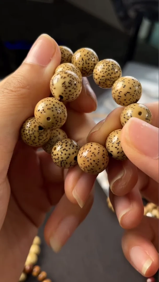 星月菩提手串精工级陈籽正圆12手串（B）