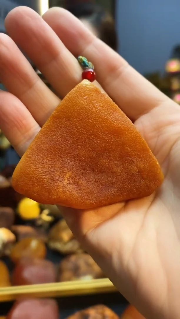 琥珀颈饰未镶嵌挂件