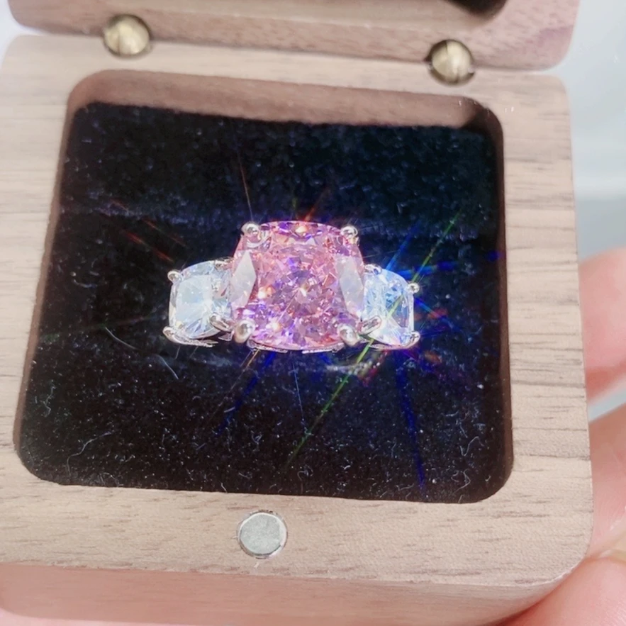 铜合金合成锆石戒指 HJ2R-2094樱花粉戒指时尚甜美百搭简约