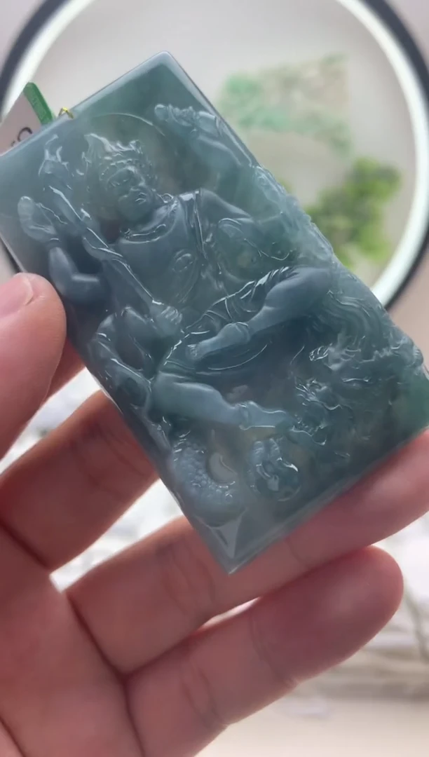 颈饰未镶嵌翡翠不动明王