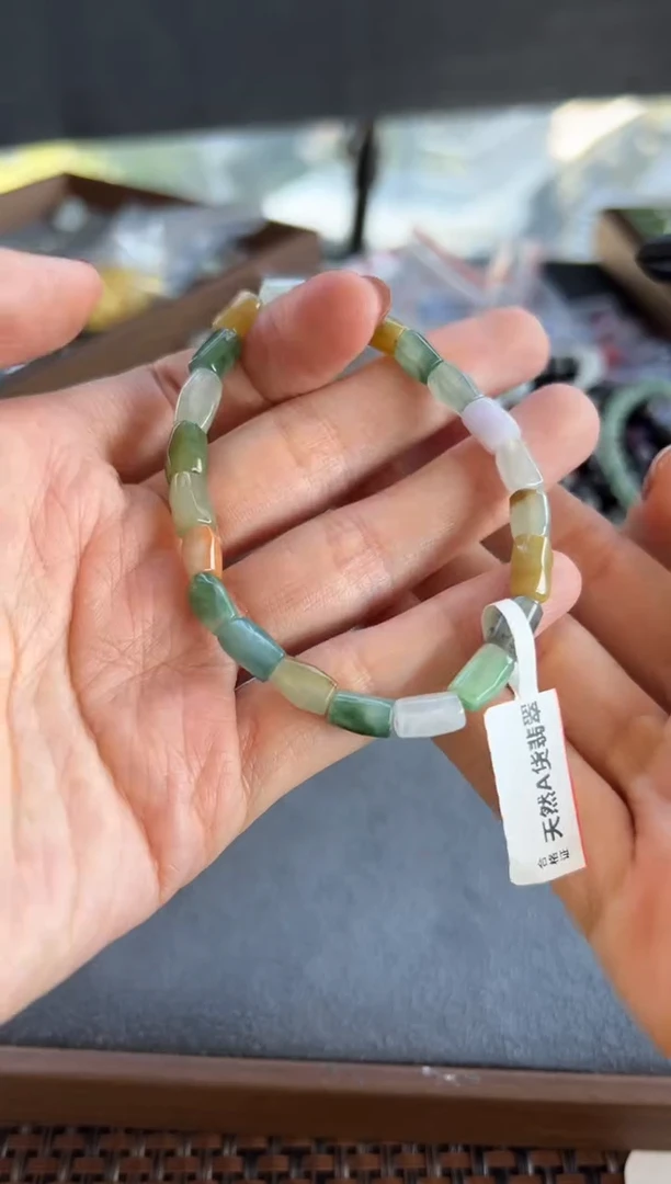 【闪购商品】翡翠手串未镶嵌208买断
