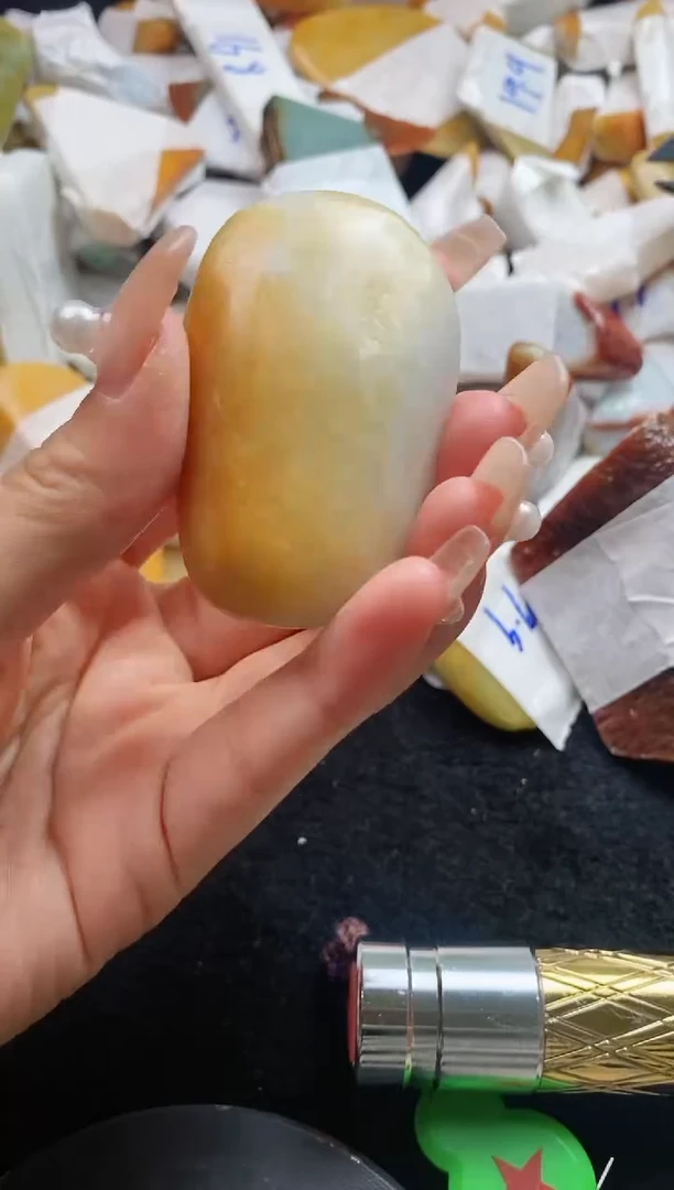 翡翠裸石翡翠挂件裸石