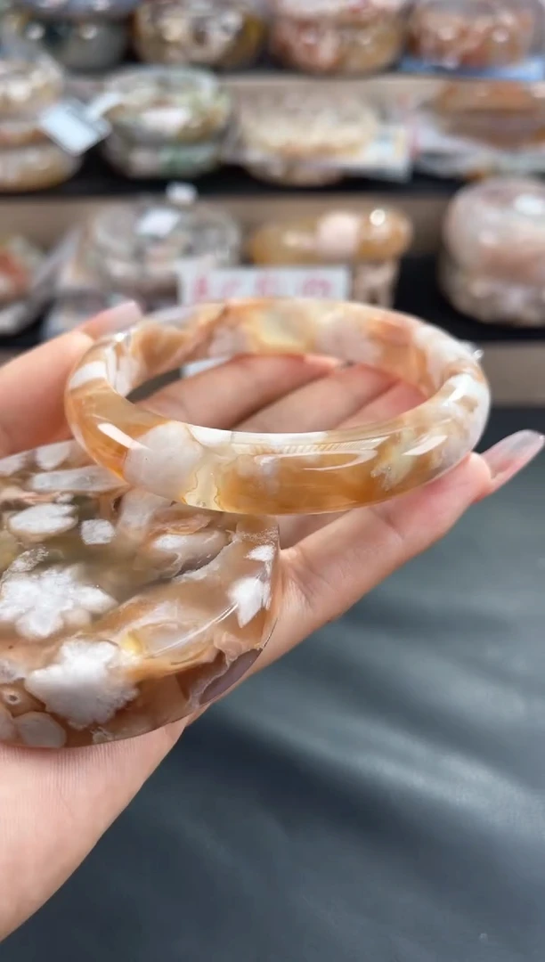 未镶嵌手镯石英质玉64（赠品镯心 不保证完美）