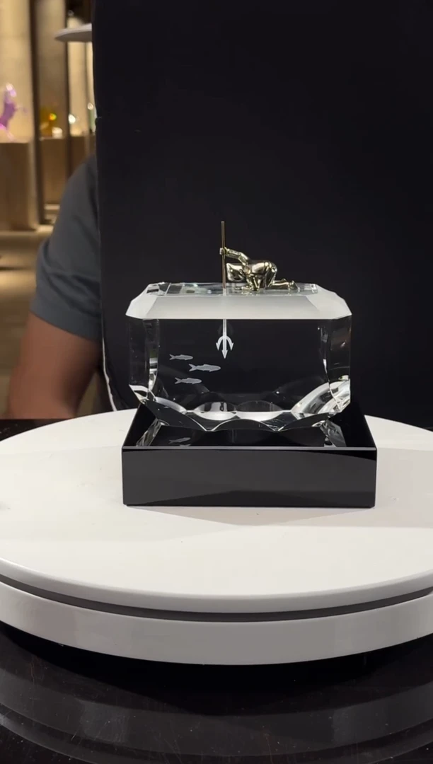 摆件极地生活-叉鱼艺术摆件+160*140黑色底座