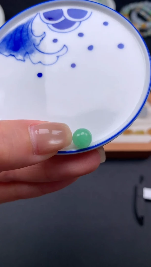 翡翠散珠天然翡翠A0060（包容）