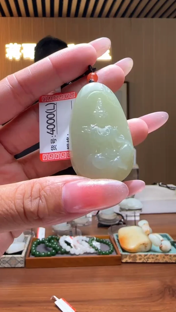 颈饰未镶嵌和田玉L