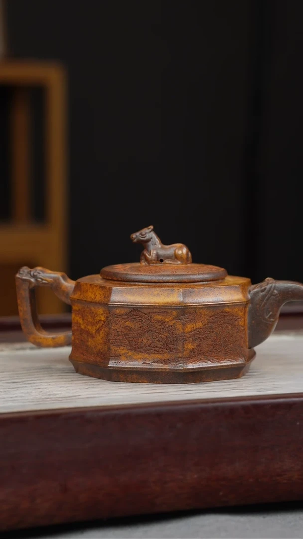 【闪购商品】紫砂茶壶龙骨金砂 马钮八方 刻绘