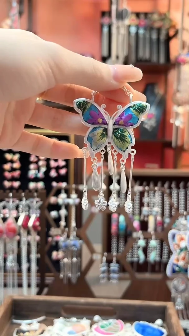 织绣云织谣民族风精美饰品   215