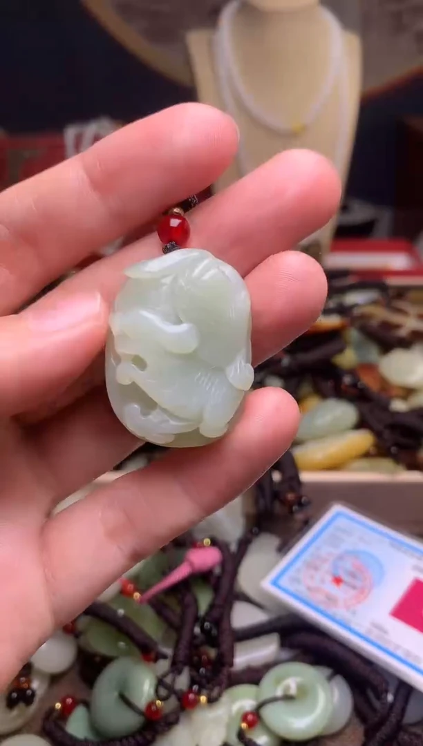 颈饰未镶嵌和田玉新疆料青海料清水和田玉吊坠