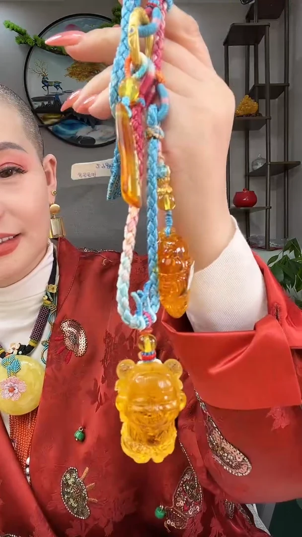 琥珀颈饰未镶嵌吊坠