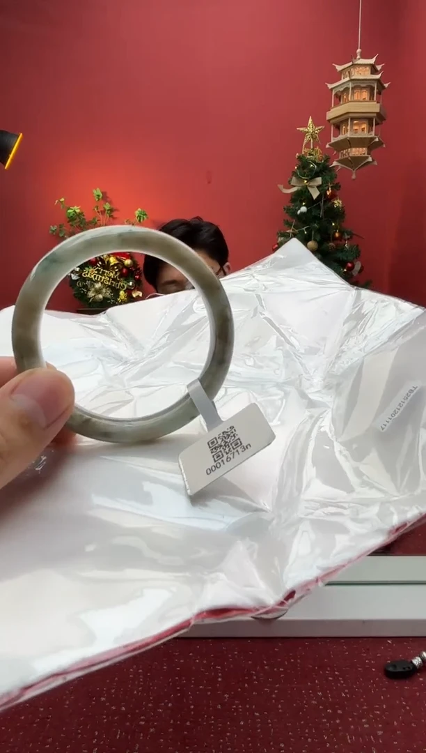 未镶嵌手镯翡翠于*瘦翡翠手镯1