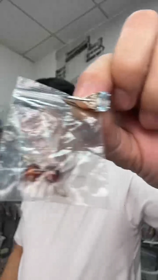 裸石琥珀未镶嵌（有瑕介意勿拍）一套