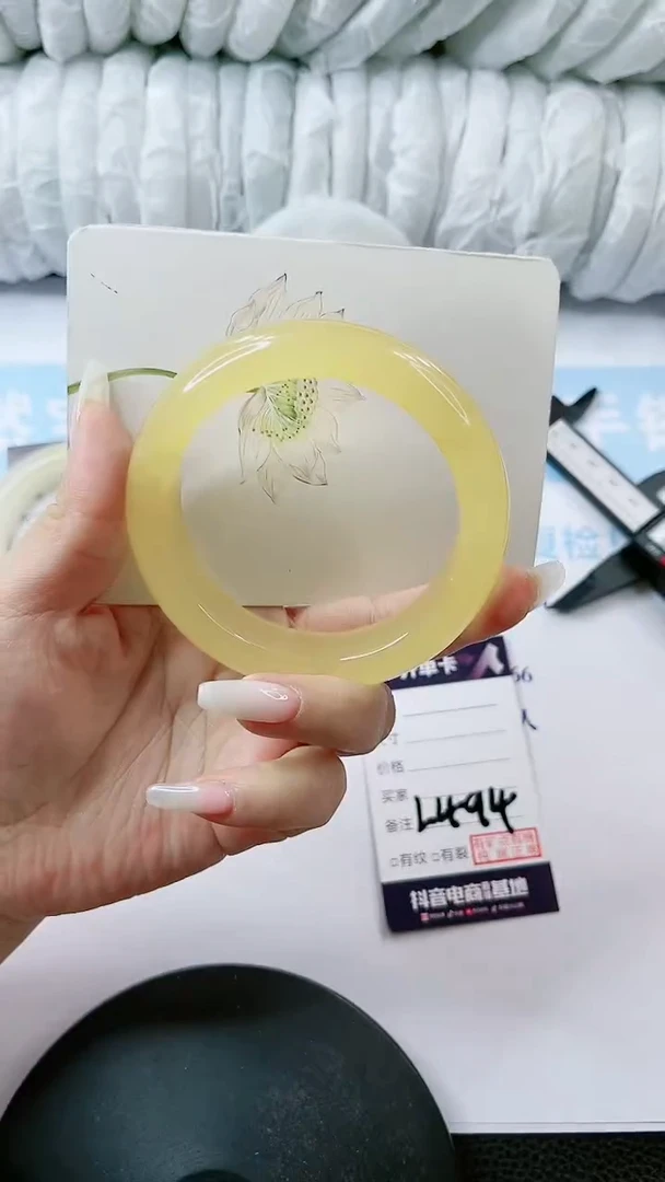 【闪购商品】石英质玉手镯未镶嵌多样性发货L494-62