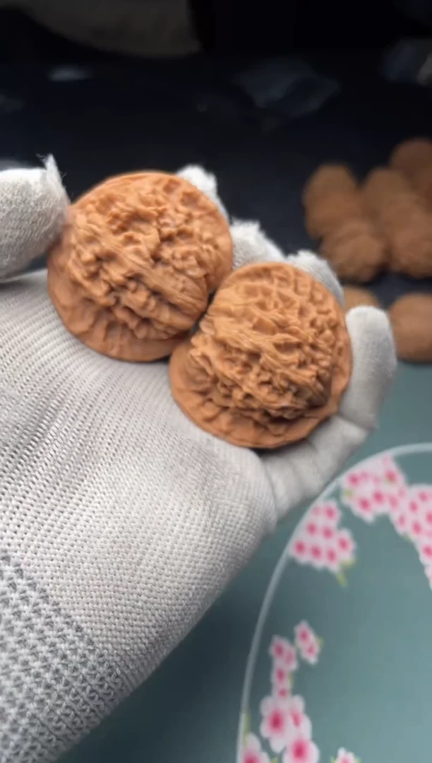 核桃a114    盘龙纹 43尺