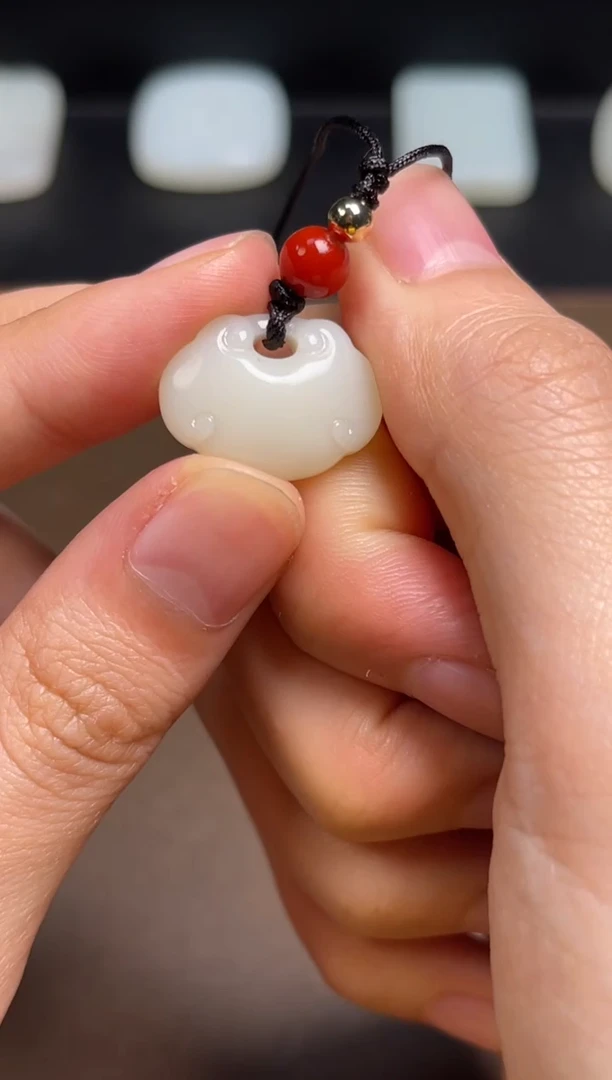 和田玉未镶嵌颈饰5