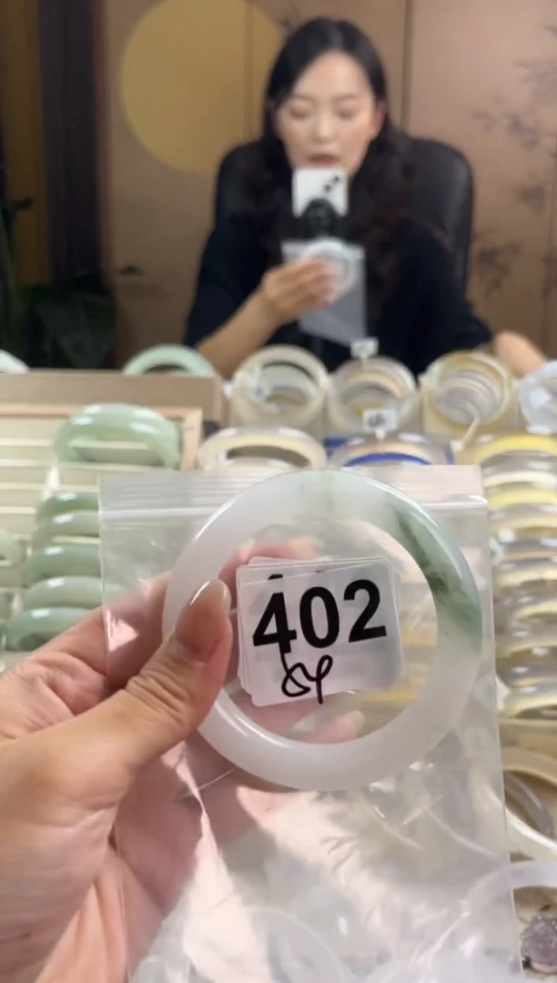 手镯玛瑙/玉髓未镶嵌天山翠默认微抠402