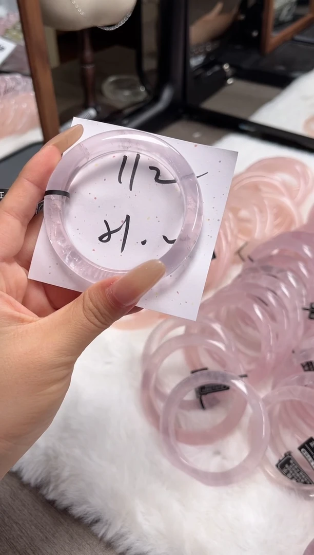未镶嵌手镯水晶112粉水(清仓默认包容)