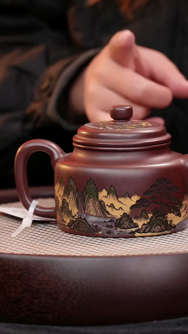 茶壶紫砂宜兴紫砂壶彩刻德钟h07080