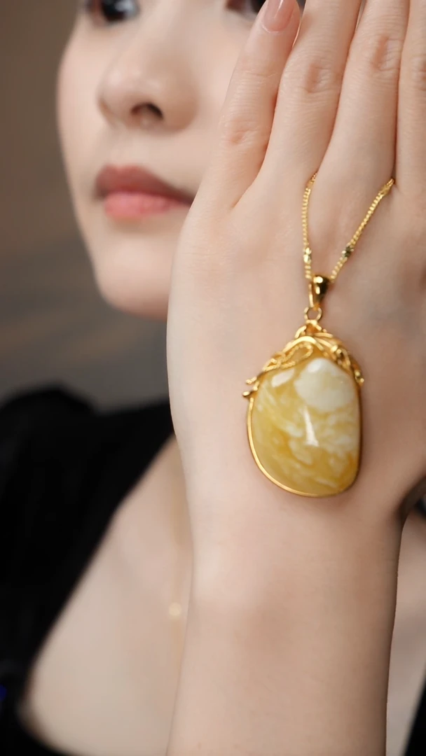 蜜蜡套链银S925镶嵌孤品-白蜡吊坠34*27