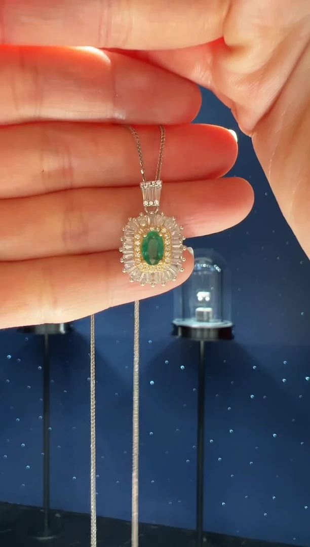 【闪购商品】祖母绿吊坠(赠链)银S925镶嵌29】