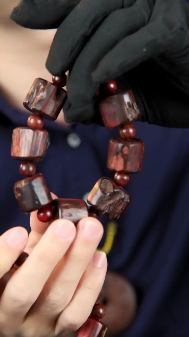 【闪购商品】降真香手串/手链海南红降土埋玉化料随形手串