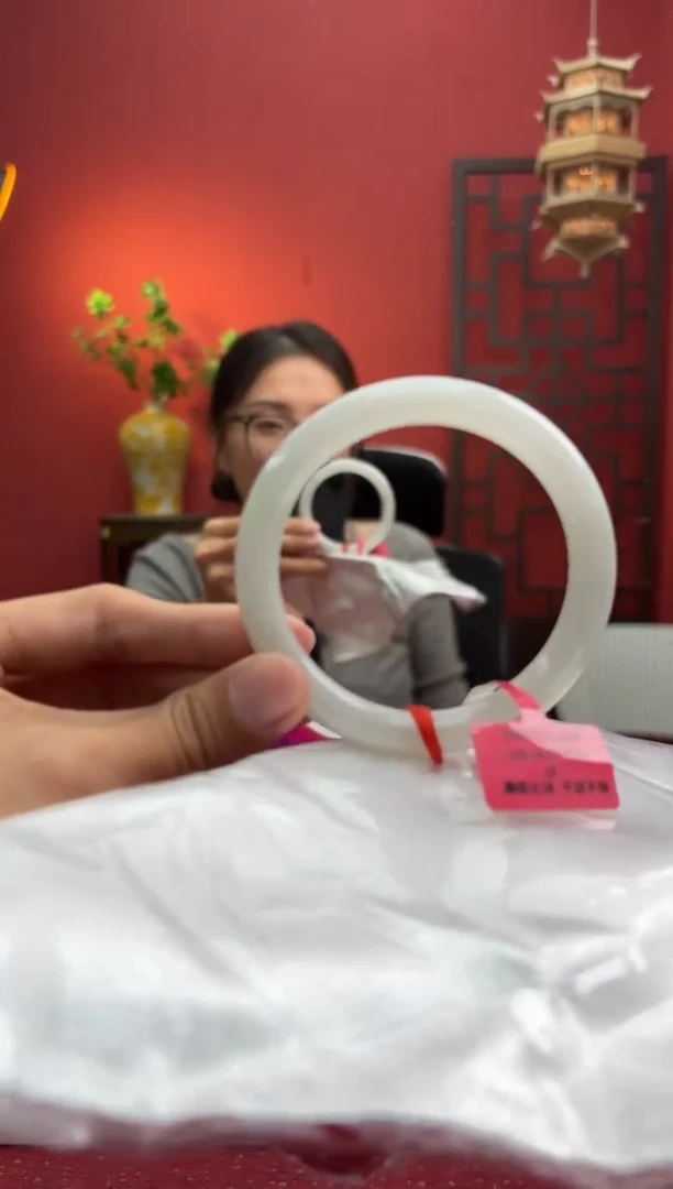 未镶嵌手镯（圆镯）翡翠翡翠手镯13