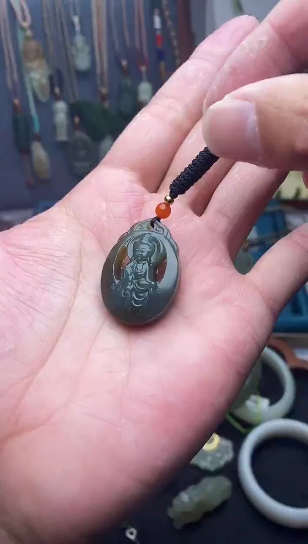 颈饰未镶嵌和田玉1