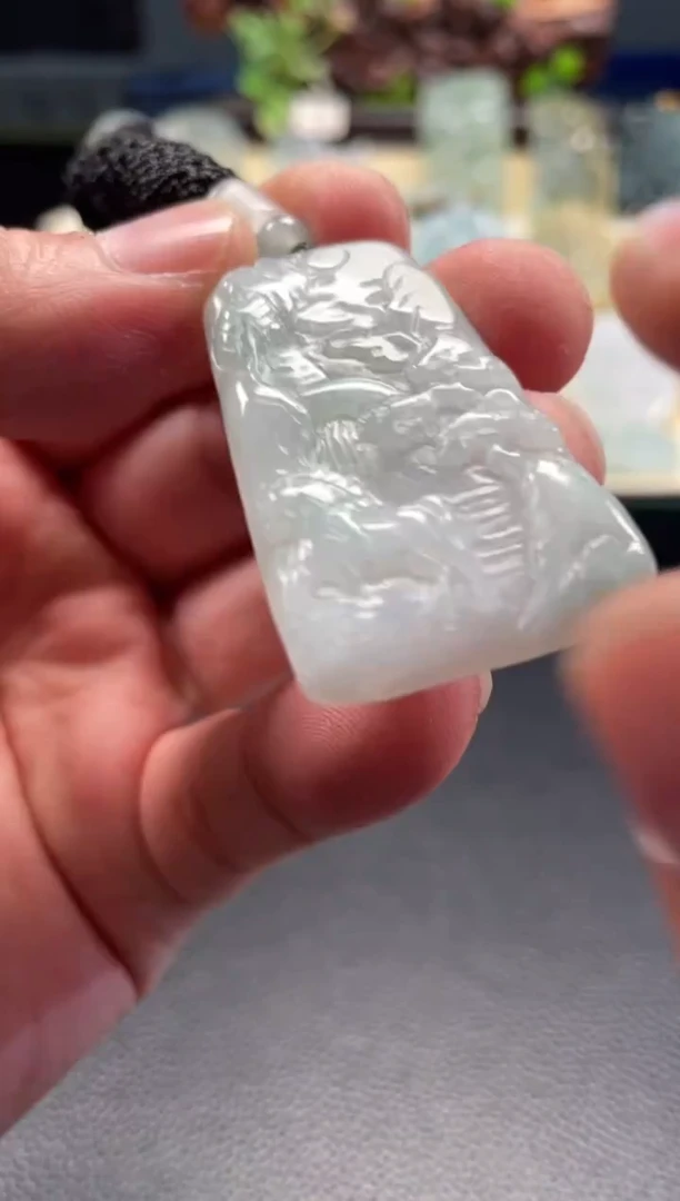 颈饰未镶嵌翡翠12/26/074