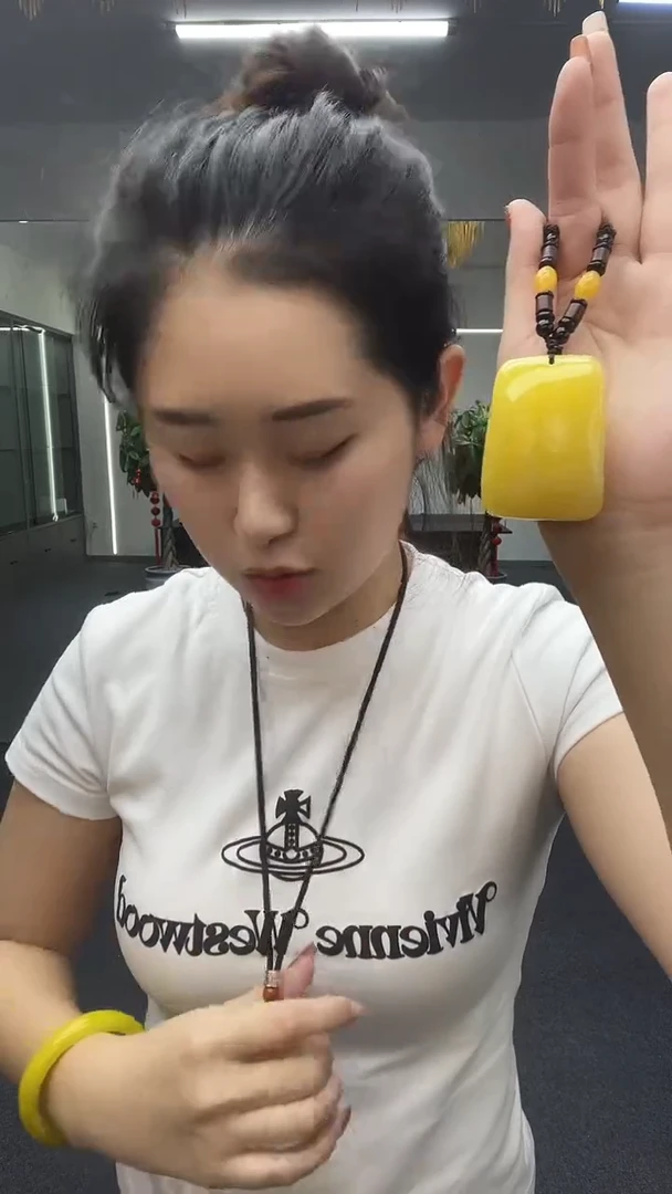 黄白吊坠多样性性发货一件