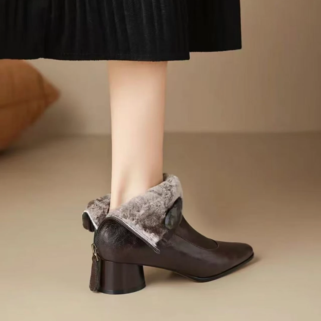 【品牌力荐】秋冬新款高级方头时尚感洋气短靴5752