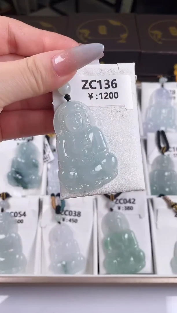 颈饰未镶嵌翡翠ZC136冰绿观音+孤品+送同款绳子