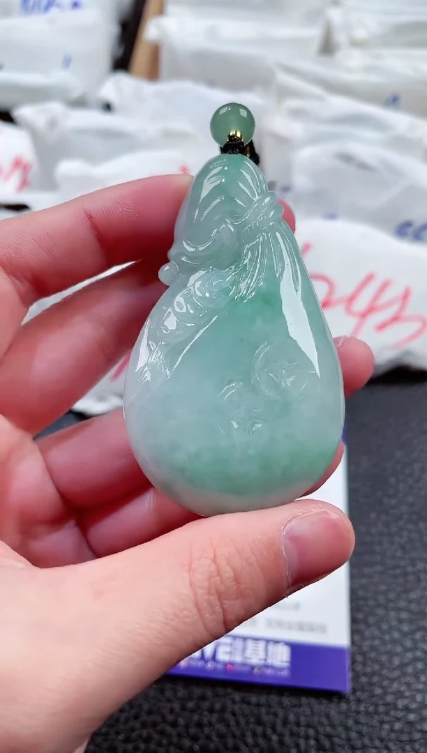 【闪购商品】翡翠颈饰未镶嵌00006550