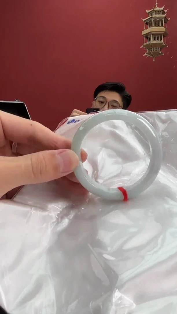 翡翠手镯未镶嵌40手镯