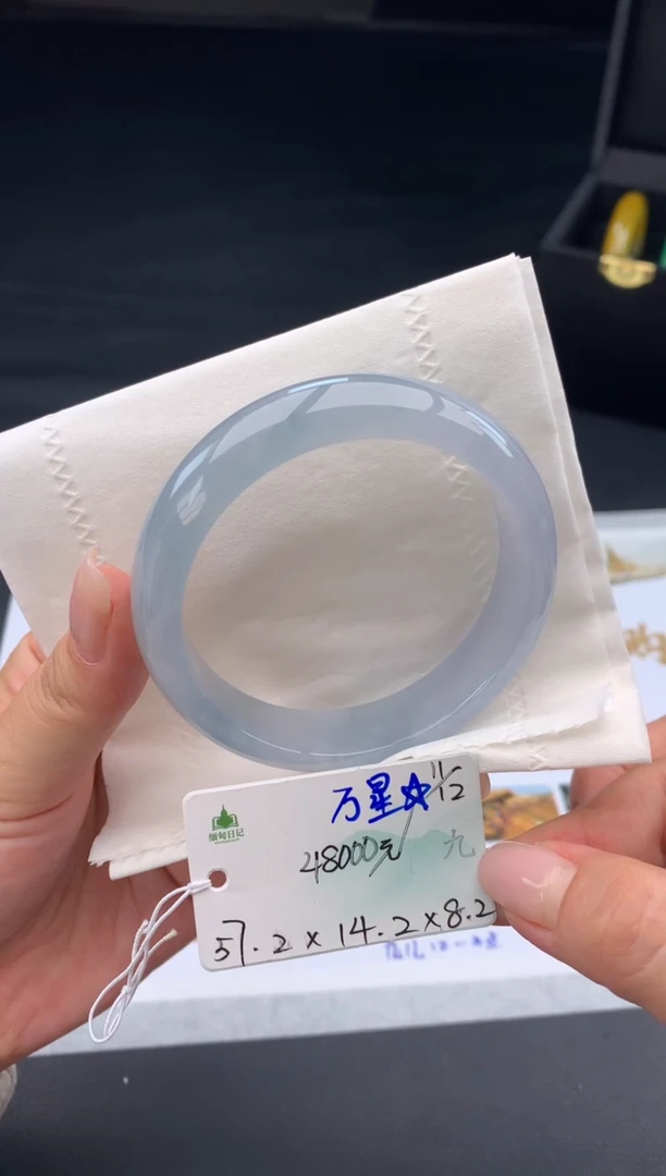 未镶嵌手镯翡翠翡翠自带#送人#，假一赔三