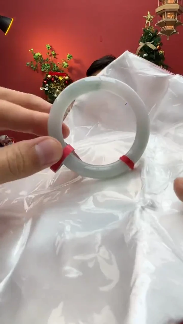 未镶嵌手镯（圆镯）翡翠翡翠手镯12