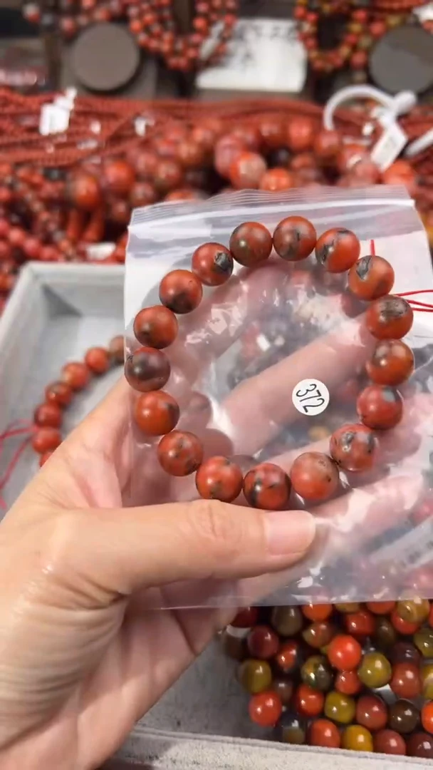 南红玛瑙手串未镶嵌12+