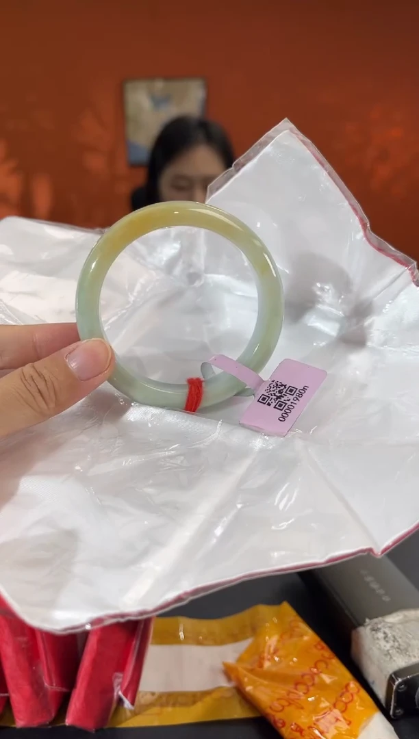 未镶嵌手镯翡翠5      55.2