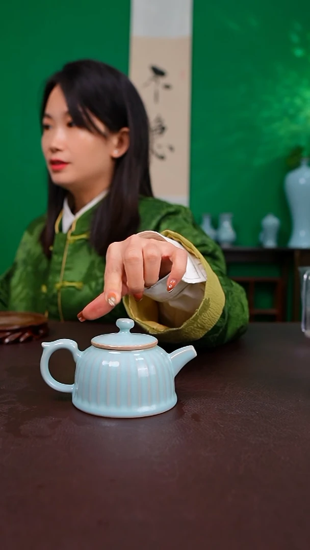 天青青莲壶不完美 简装