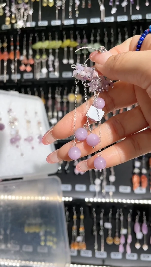 【闪购商品】紫晶耳饰银S925镶嵌白点