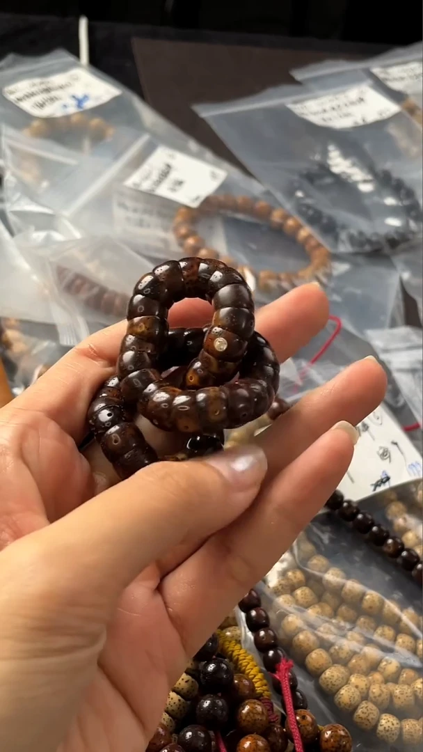 手串星月菩提?****?精工级深珀大肠10*7手持