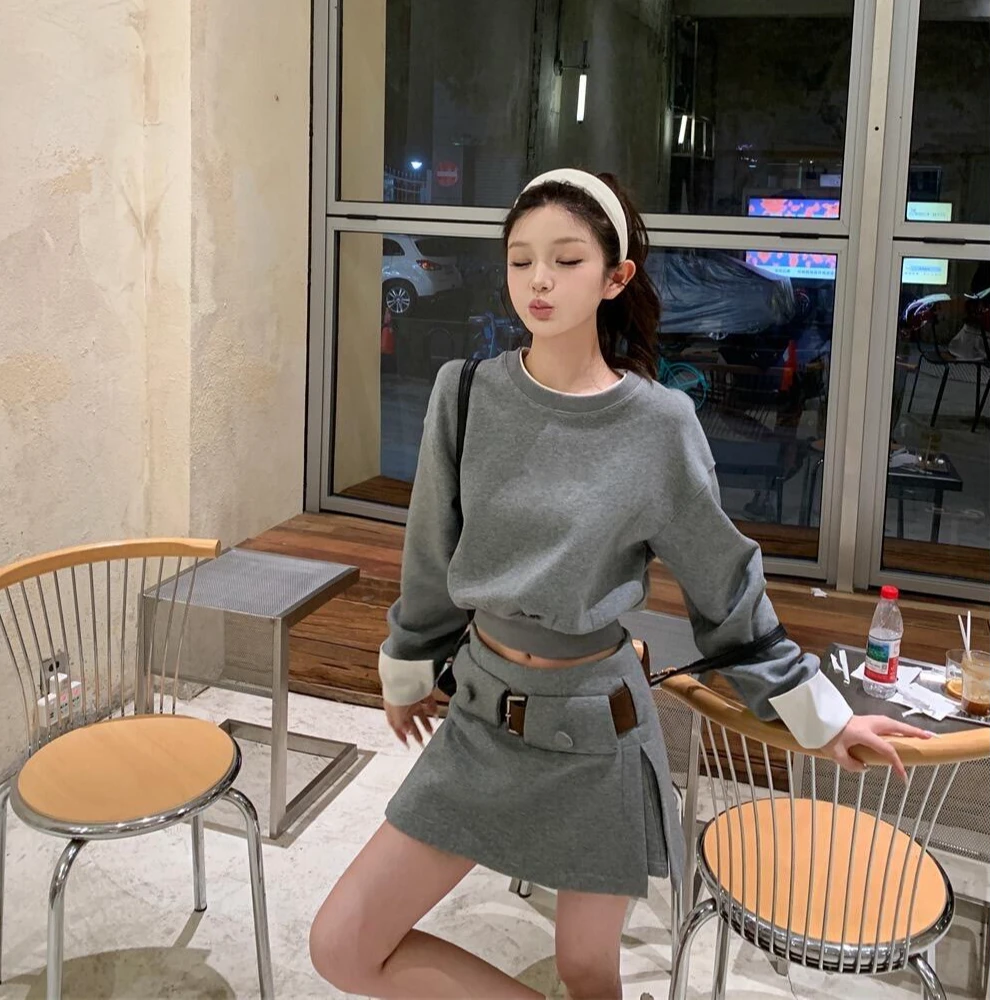 韩系复古灰色圆领显瘦简约长袖上衣女装秋季独特设计高腰半身裙子