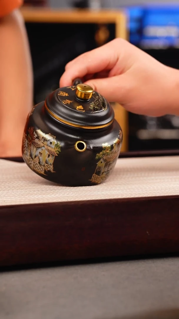 茶壶紫砂石黄 德钟 忆江南珐琅彩