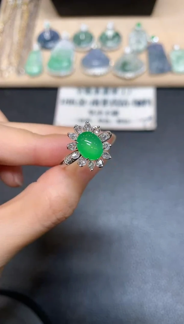 【闪购商品】翡翠戒指18K金镶嵌【无服务费