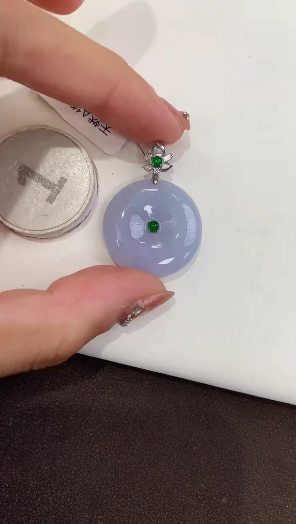 颈饰18K金镶嵌翡翠天然缅甸a货翡翠(多样性发其一)