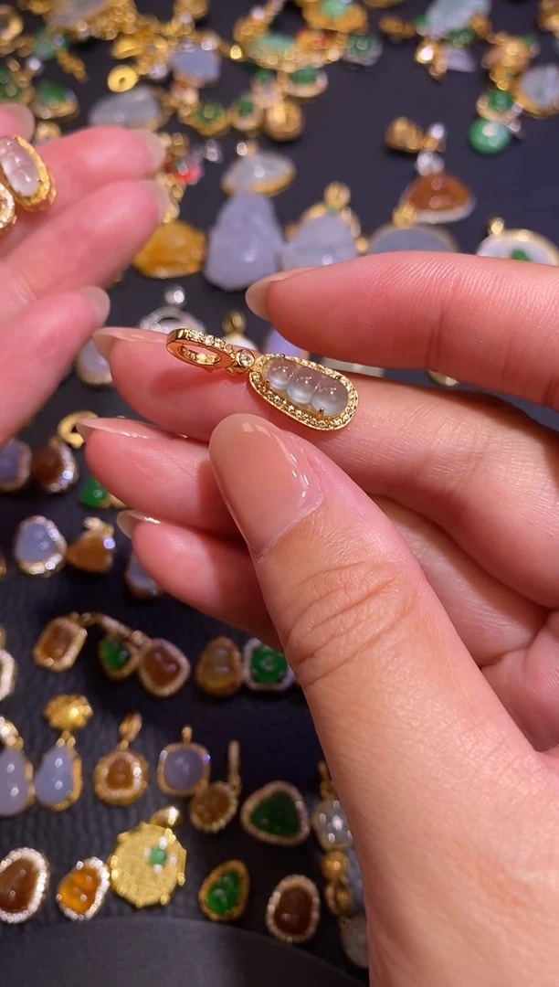 颈饰银S925镶嵌翡翠a货翡翠