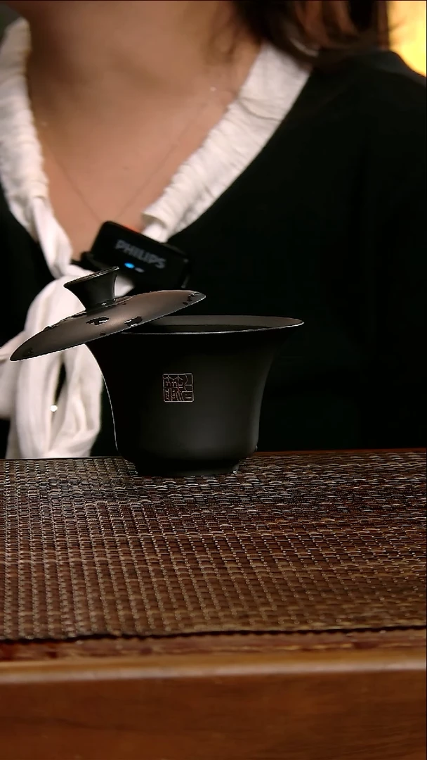 陶瓷黑色闲章百克盖碗