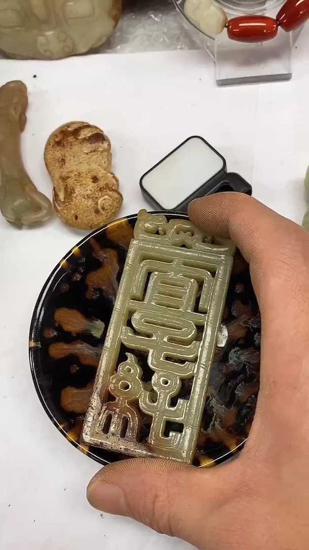 摆件瓷片hgfbvbcasa